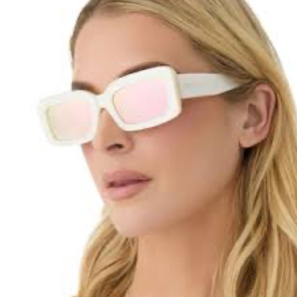 Indy Rectangle Sunglasses | Opaline & Taupe Mirror | DIFF Eyewear main image 9